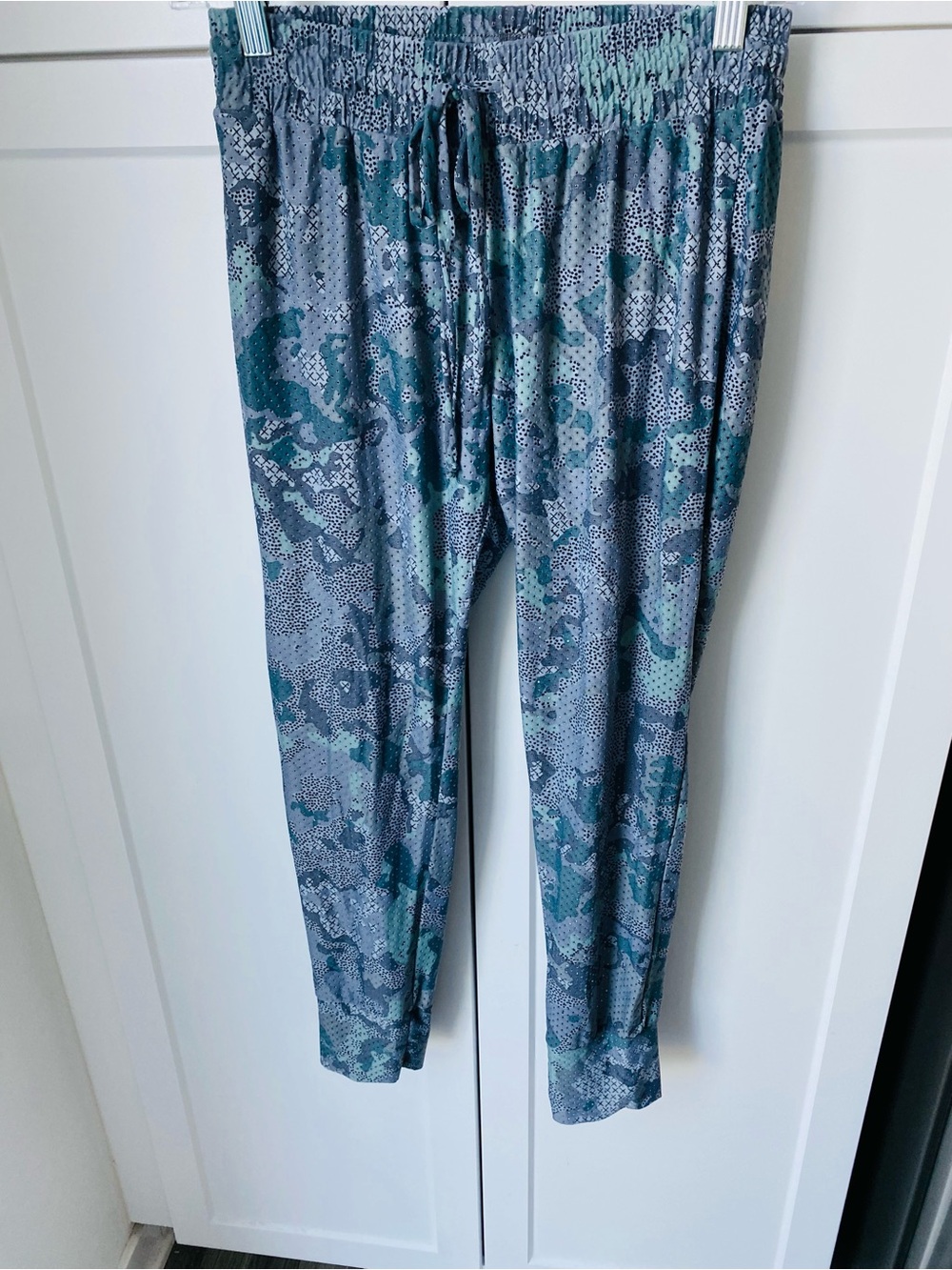 Maaji activewear womens medium workout joggers pants